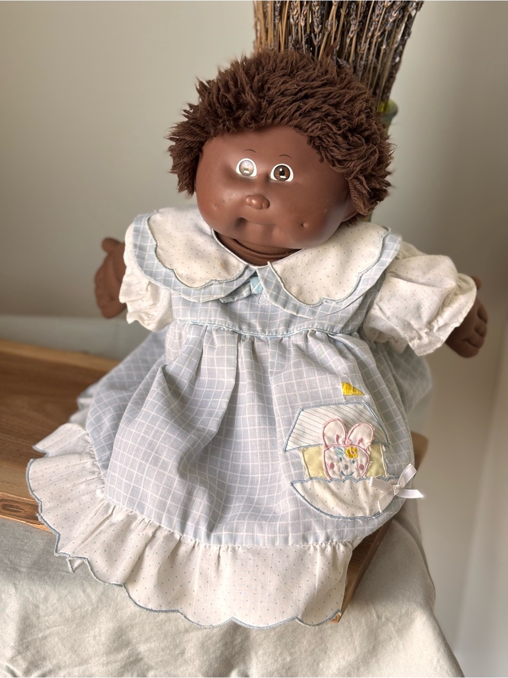 Cabbage Patch Kids 2005/2006 Play Along Doll Brown Yarn Hair Blue Signature